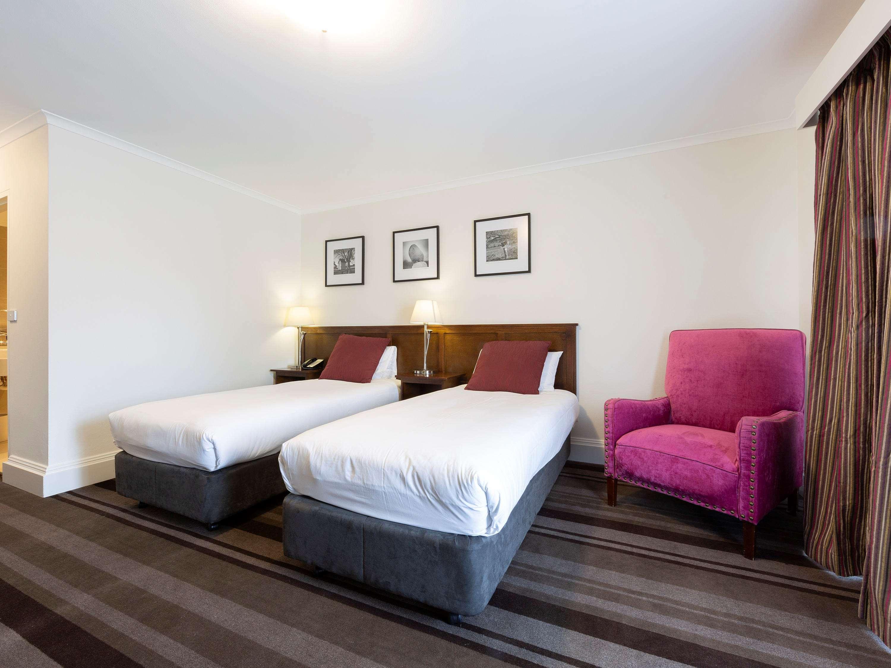 Mercure Canberra Exterior foto