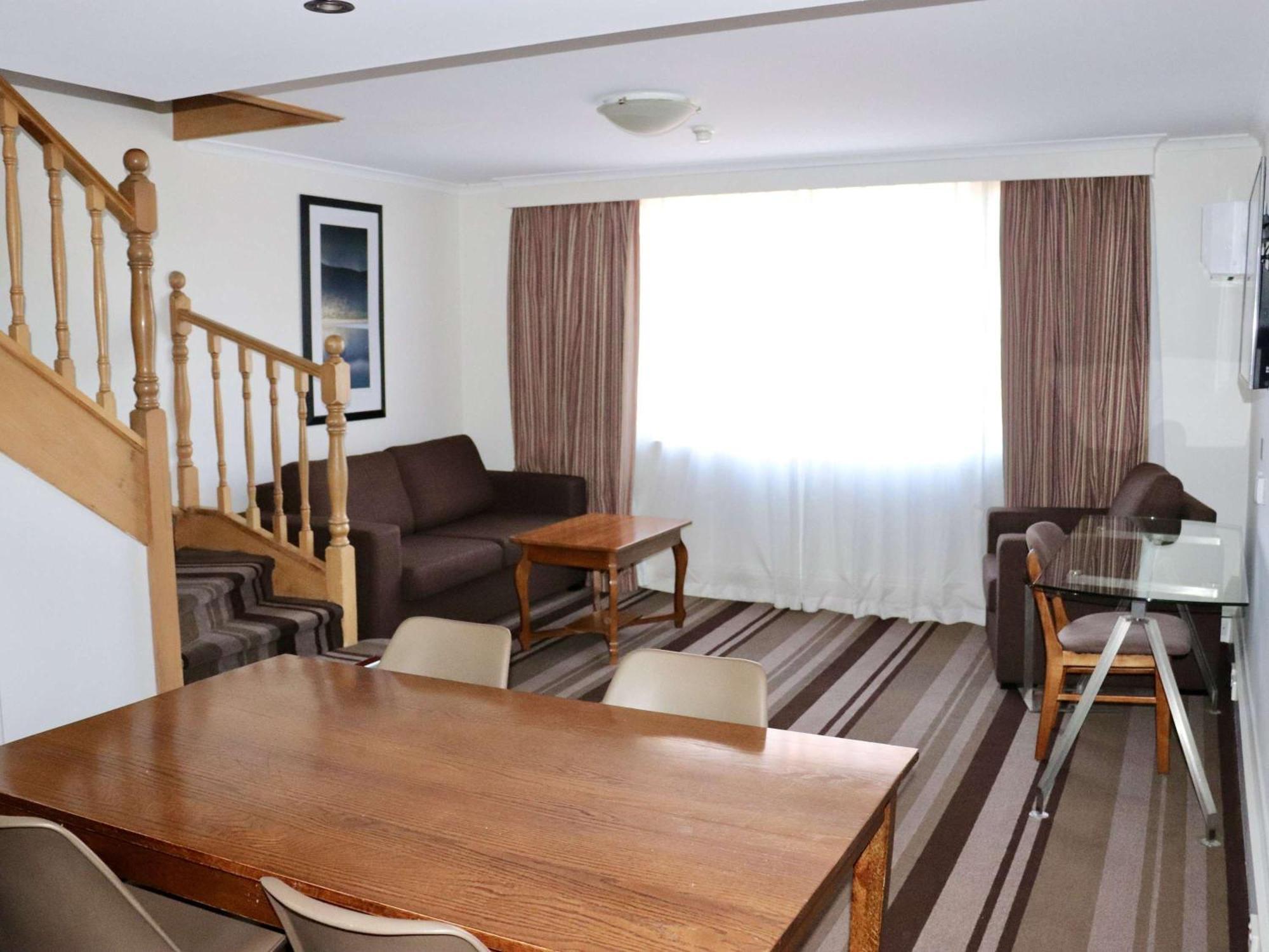 Mercure Canberra Exterior foto